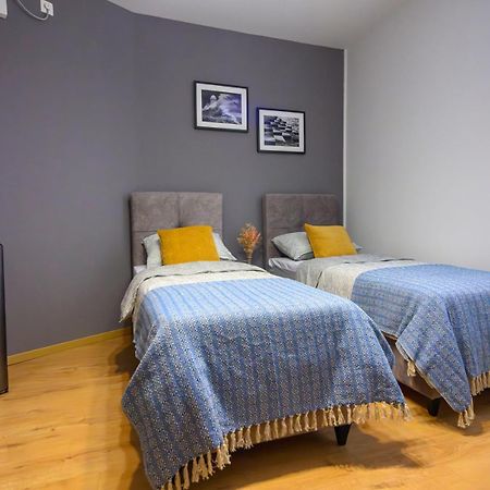 Vera Apartments With Sea View And Old Town View زادار المظهر الخارجي الصورة