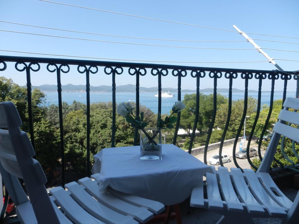 Vera Apartments With Sea View And Old Town View زادار الغرفة الصورة