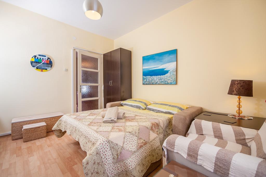 Vera Apartments With Sea View And Old Town View زادار المظهر الخارجي الصورة