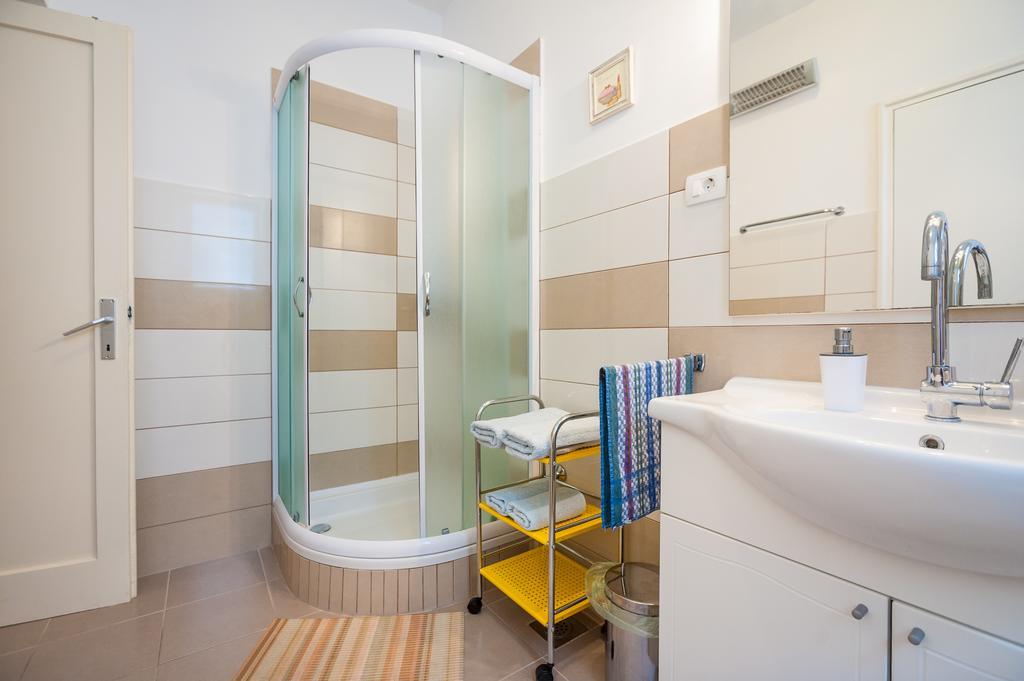 Vera Apartments With Sea View And Old Town View زادار المظهر الخارجي الصورة